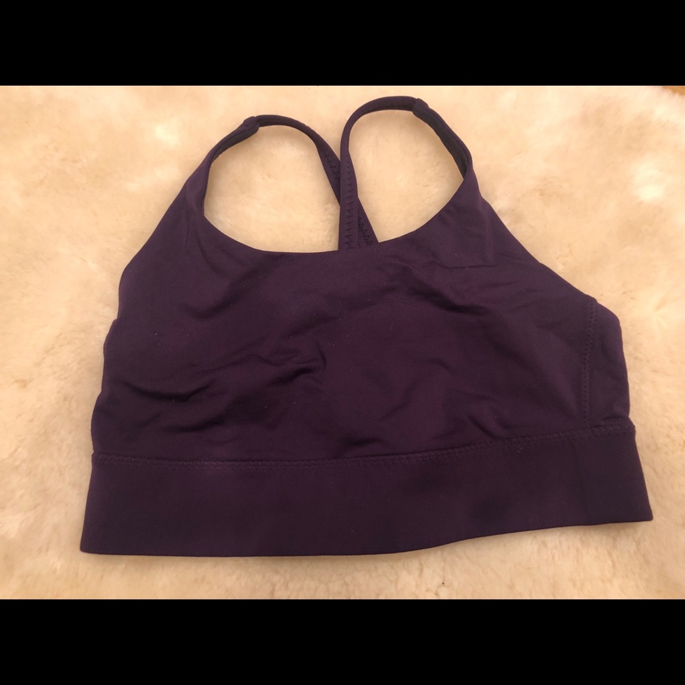 Lululemon sports bra